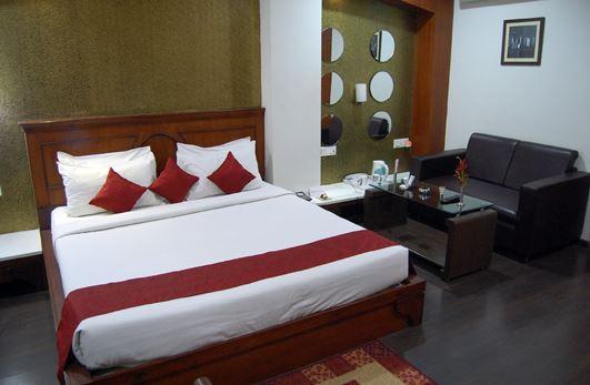 Hotel Amit International